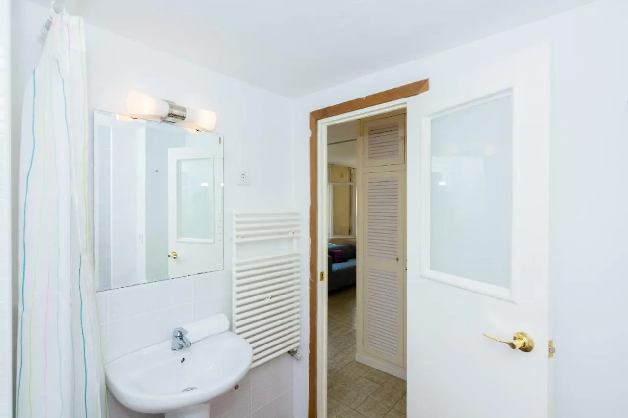 HomeHolidaysRentals Diana Pineda de Mar Spanien