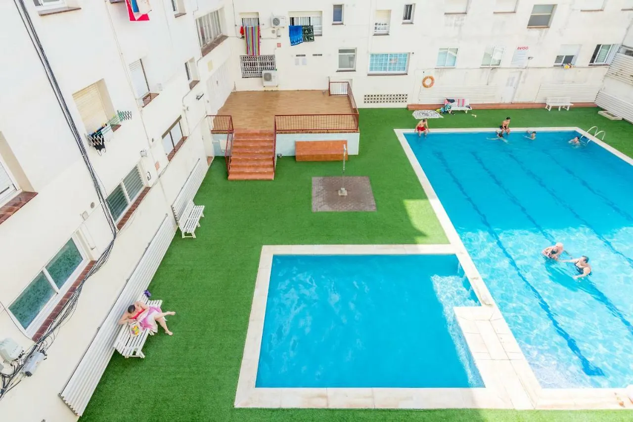 HomeHolidaysRentals Diana Pineda de Mar