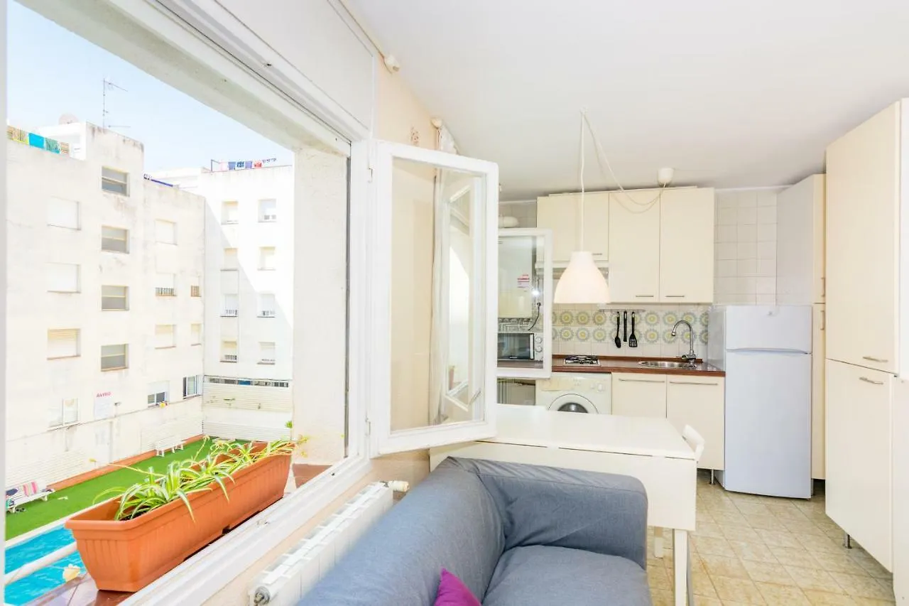 Apartment HomeHolidaysRentals Diana Pineda de Mar